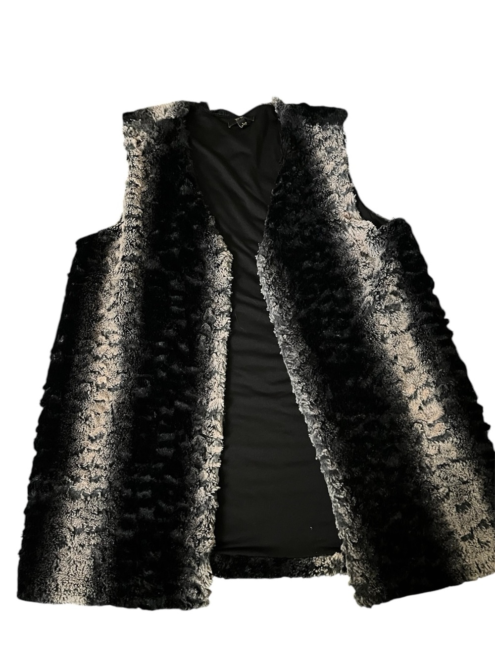 Y2k Grunge Cupio Black and Gray Faux Fur Vest
